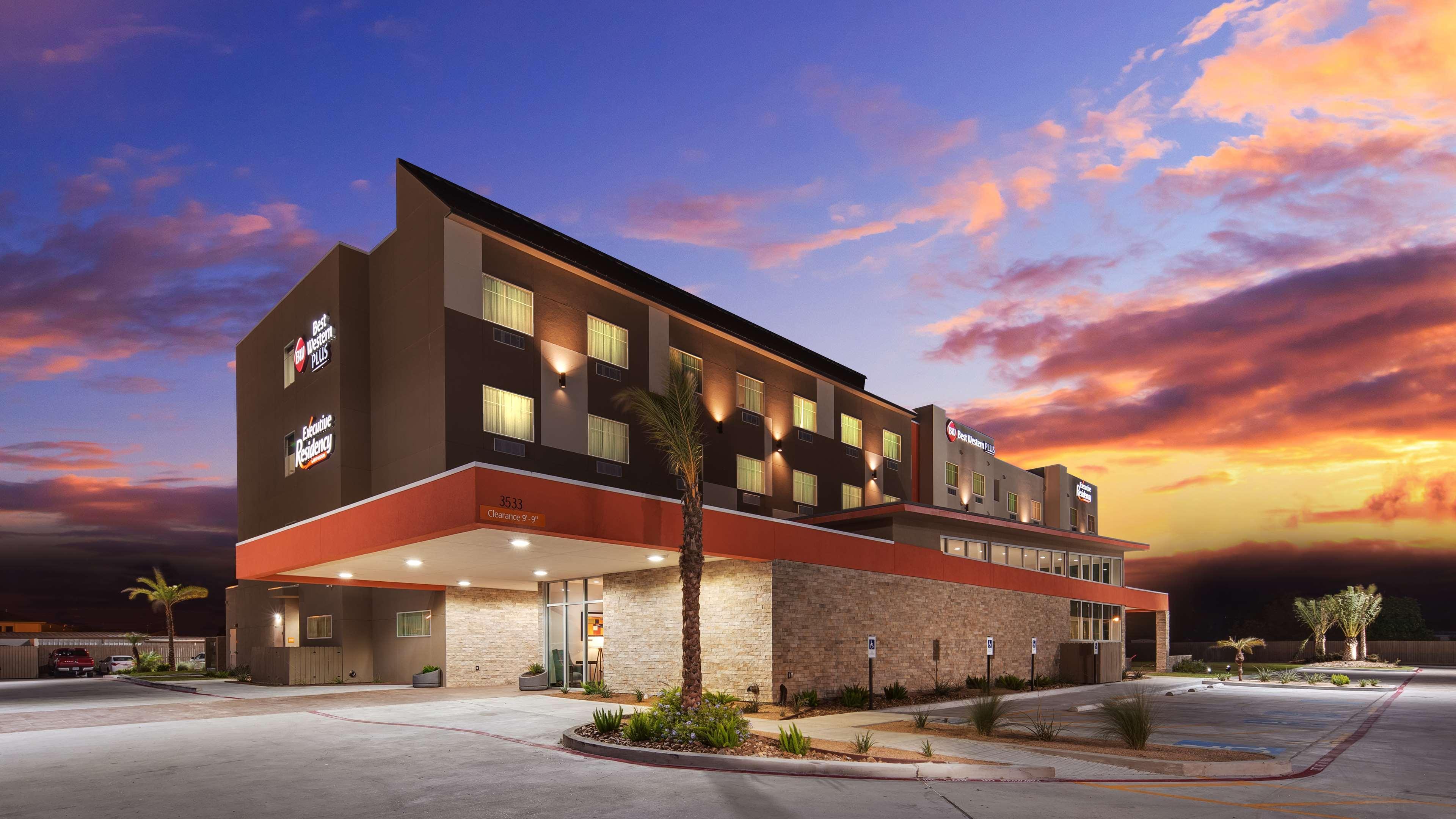 Best Western Plus Pleasanton Hotel Exteriör bild